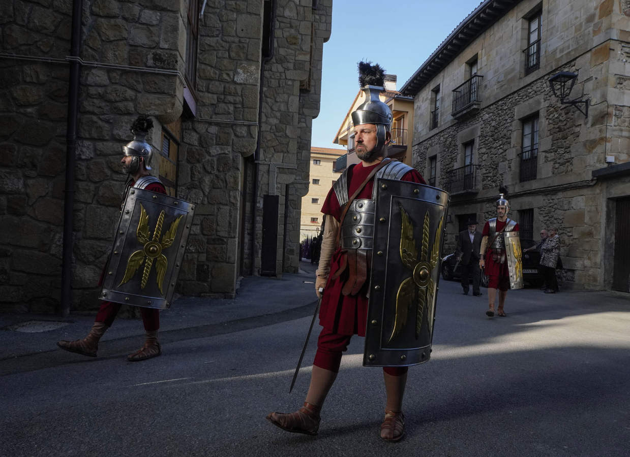 Fotos: La procesión de Viernes Santo reunió a cientos de personas en Segura