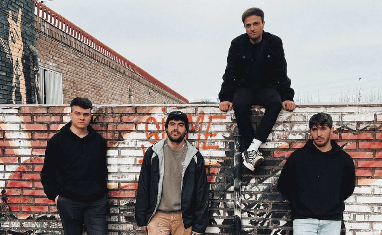 Etxekalte | 'Nor da Norbera?': Etxekaltek bere lehen lan luzea aurkeztu du