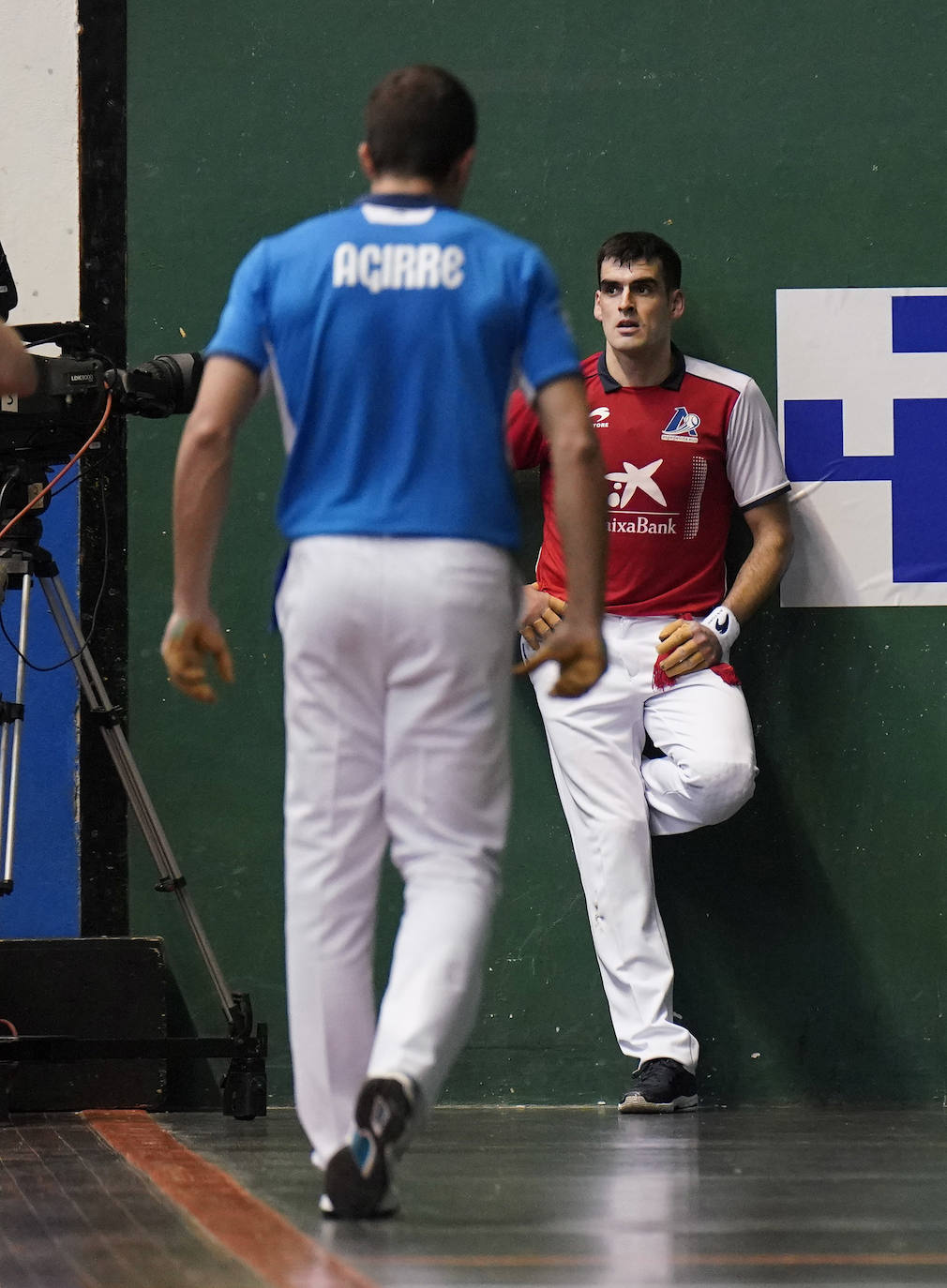 Fotos: Ezkurdia se encuentra con demasiadas facilidades