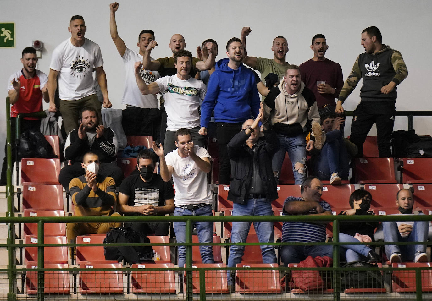 Fotos: Ezkurdia se encuentra con demasiadas facilidades