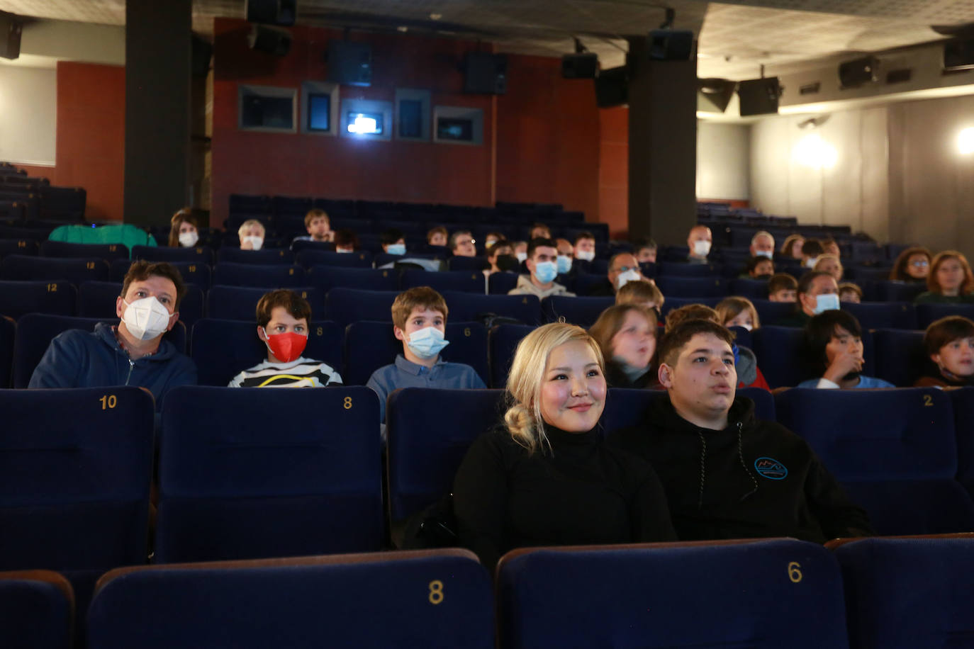 Vista de una sala de los cines Príncipe, ayer durante la primera sesión.