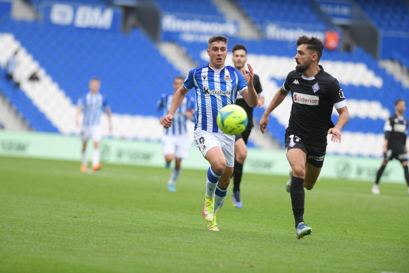 Fotos: Victoria del Sanse ante el Amorebieta