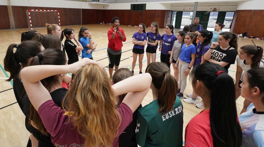 Fotos: El Bera Bera recibe el aliento de Gipuzkoa