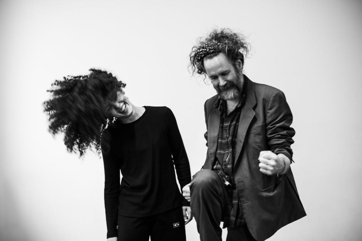 Amaia Elizaran contará con la colaboración del artista irlandés Liam O'Maonlaí para la presentación de la obra 'Arima' el viernes en Zarautz.