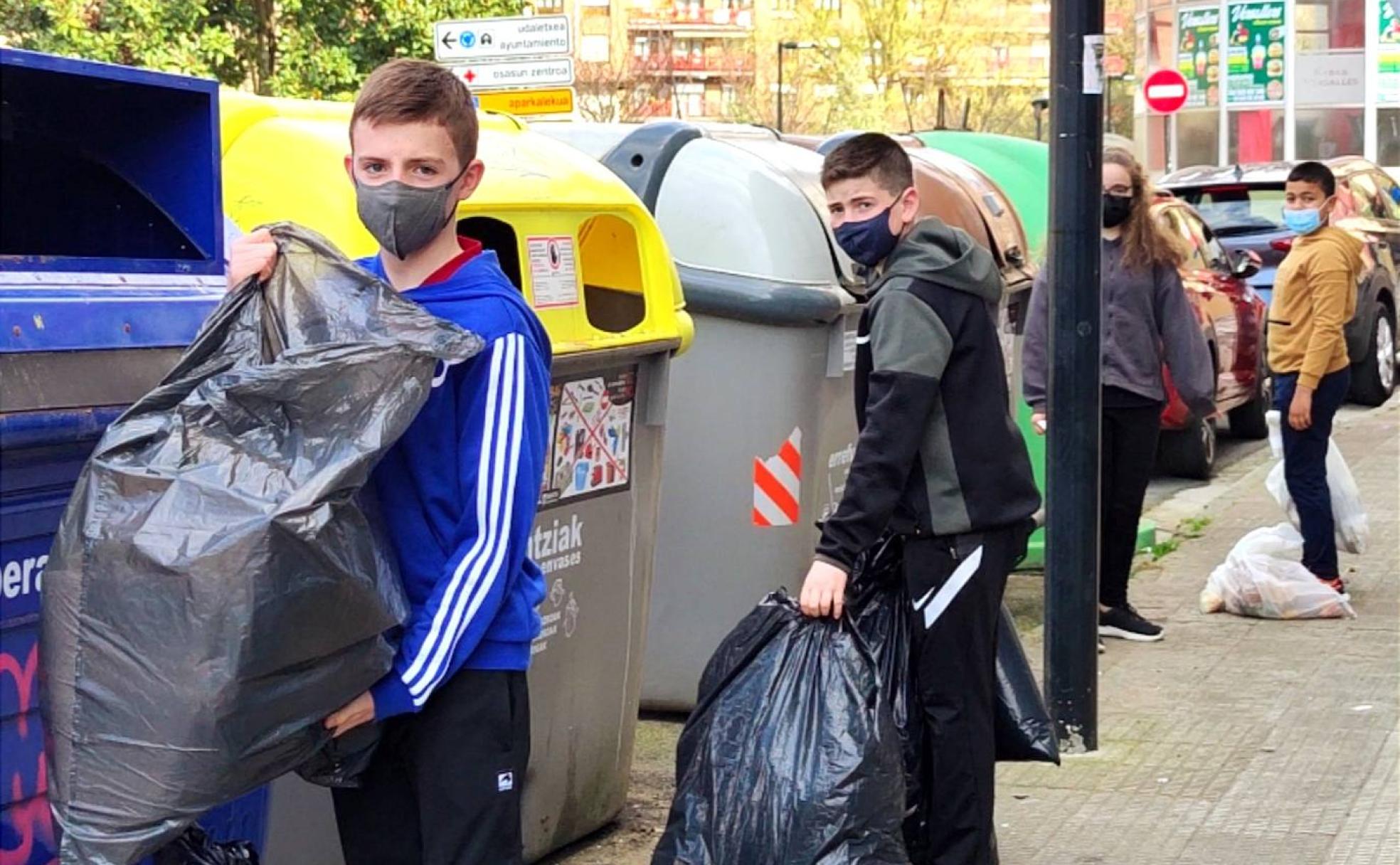 Eskolan aurrera eramaten ditugun ekimen guztiak komunikazio-taldeak ematen ditu ezagutzera komunikazio-bide desberdinen bidez