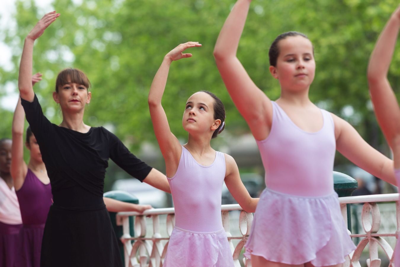 Fotos: Mucha clase en la barandilla de Irun