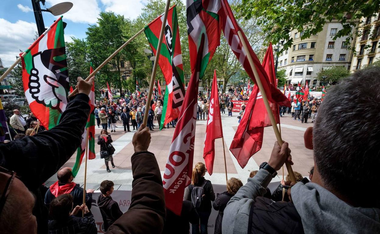Manifestación del 1 de Mayo de los sindicatos en Donostia 
