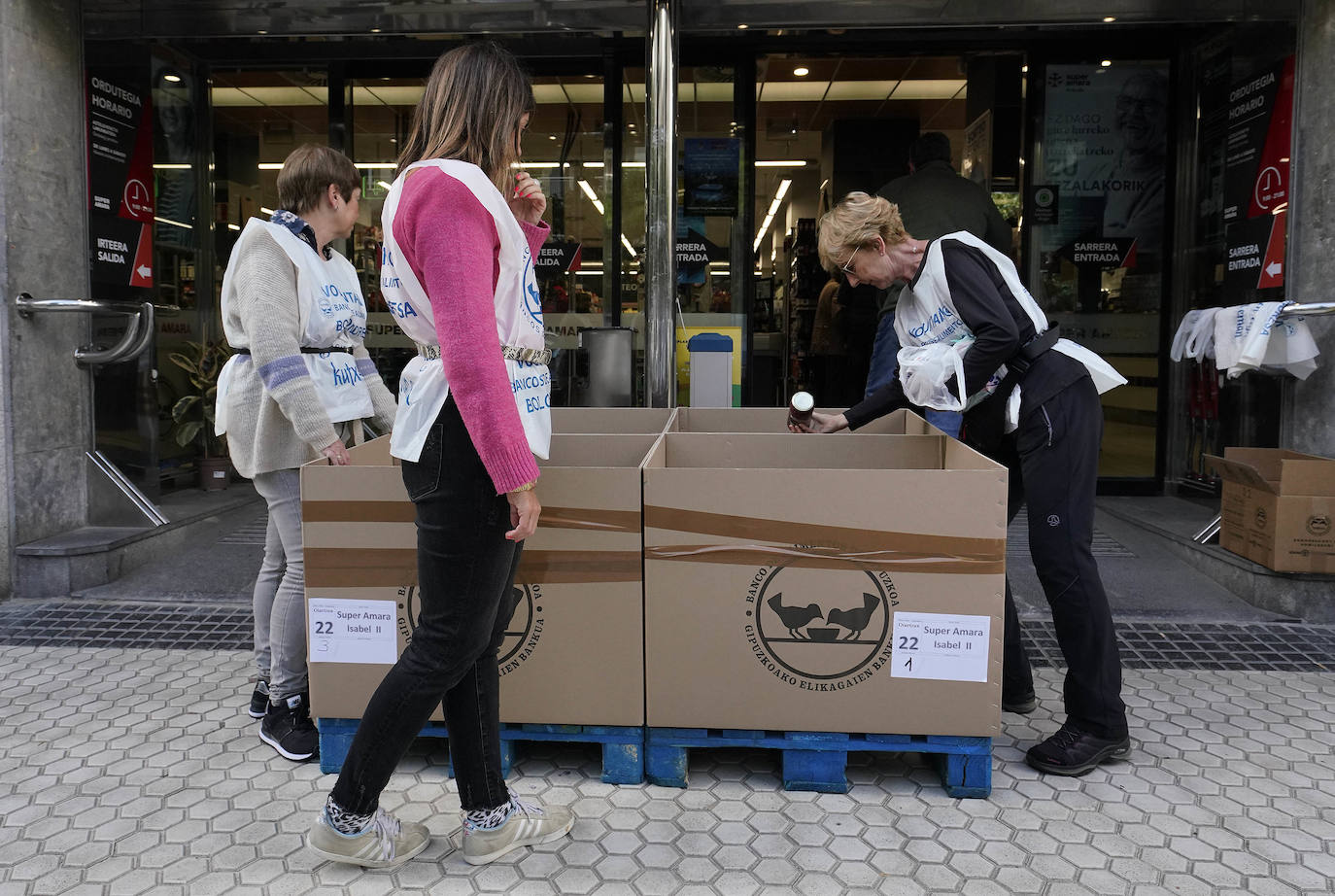 Fotos: Campaña de recogida del Banco de Alimentos de Gipuzkoa