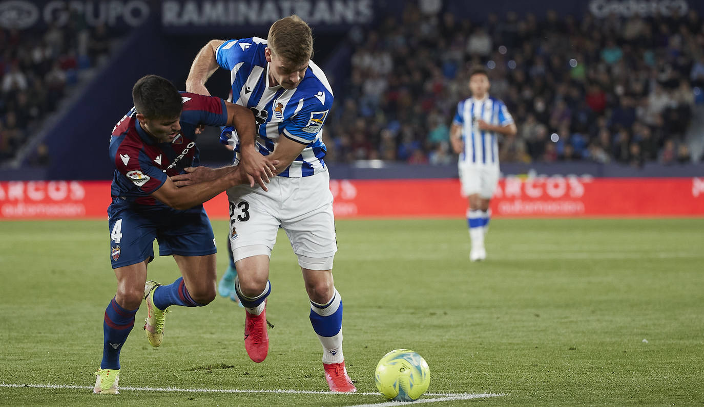 Fotos: El Levante - Real Sociedad, en imágenes