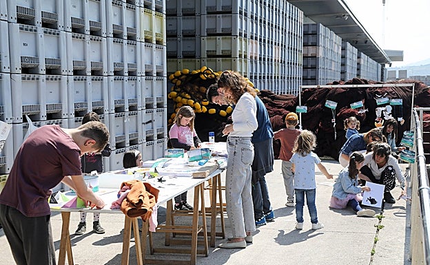 Manualidades y experimentos de todo tipo para conocer más sobre la pesca de bajura.