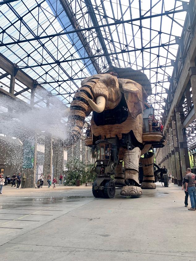 El gran elefante es una de las máquinas de la Isla de Nantes