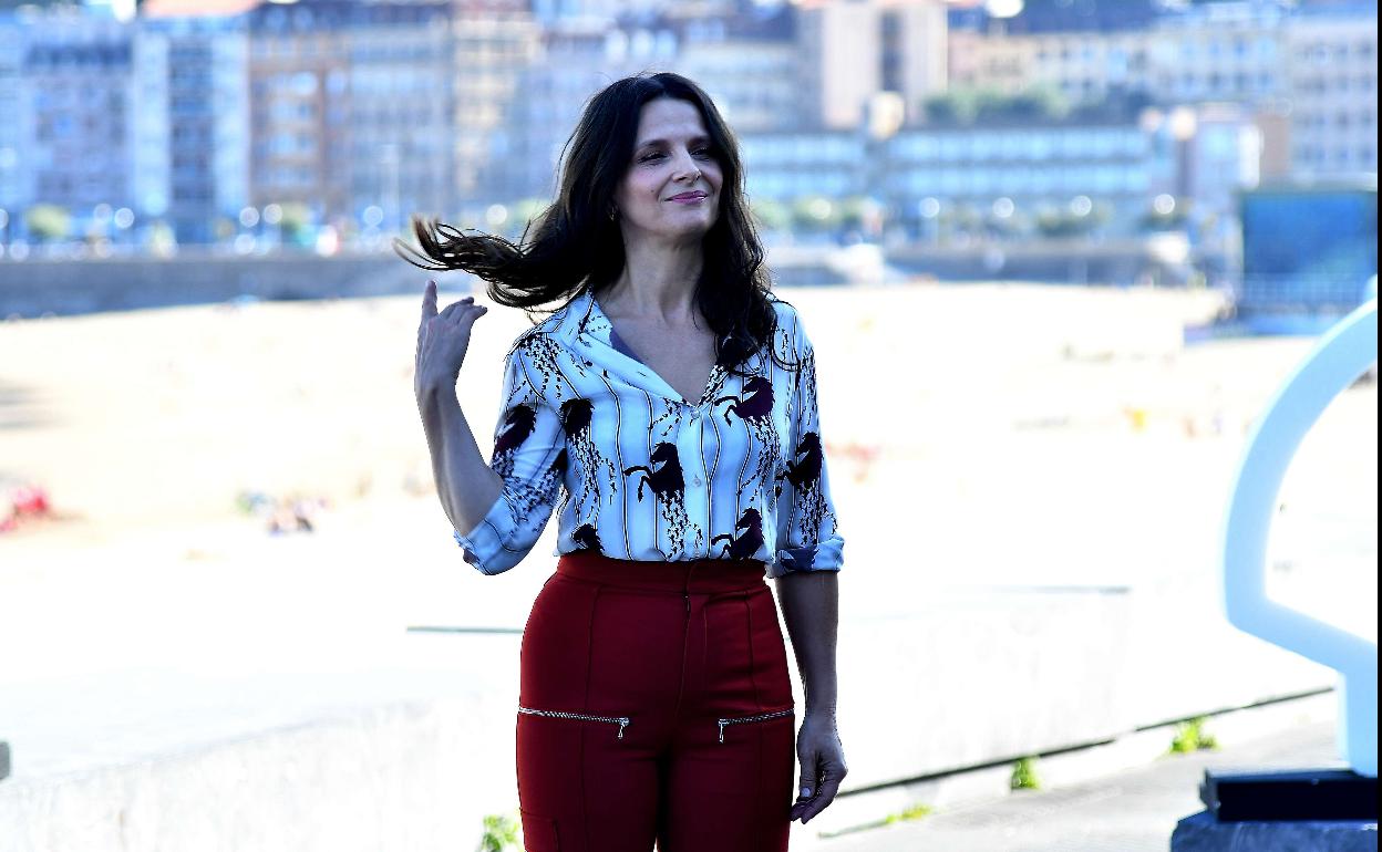 Juliette Binoche, protagoniza el cartel de la 70 edición del Zinemaldia y recibirá también el Premio Donostia