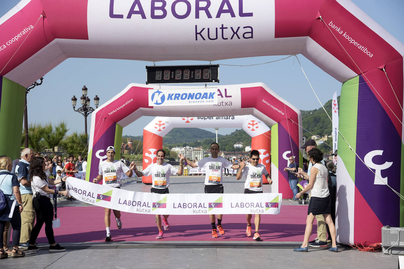 Fotos: Los participantes en la Carrera de Empresas de San Sebastián