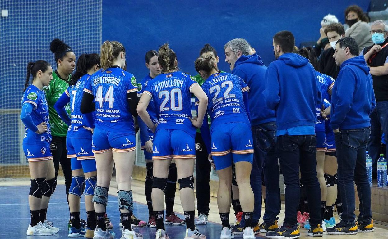 Balonmano: El Bera Bera anunciará tres bajas esta semana