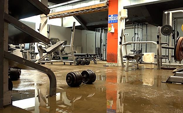 Estado e el que quedó la zona de gimnasios del Velédromo.