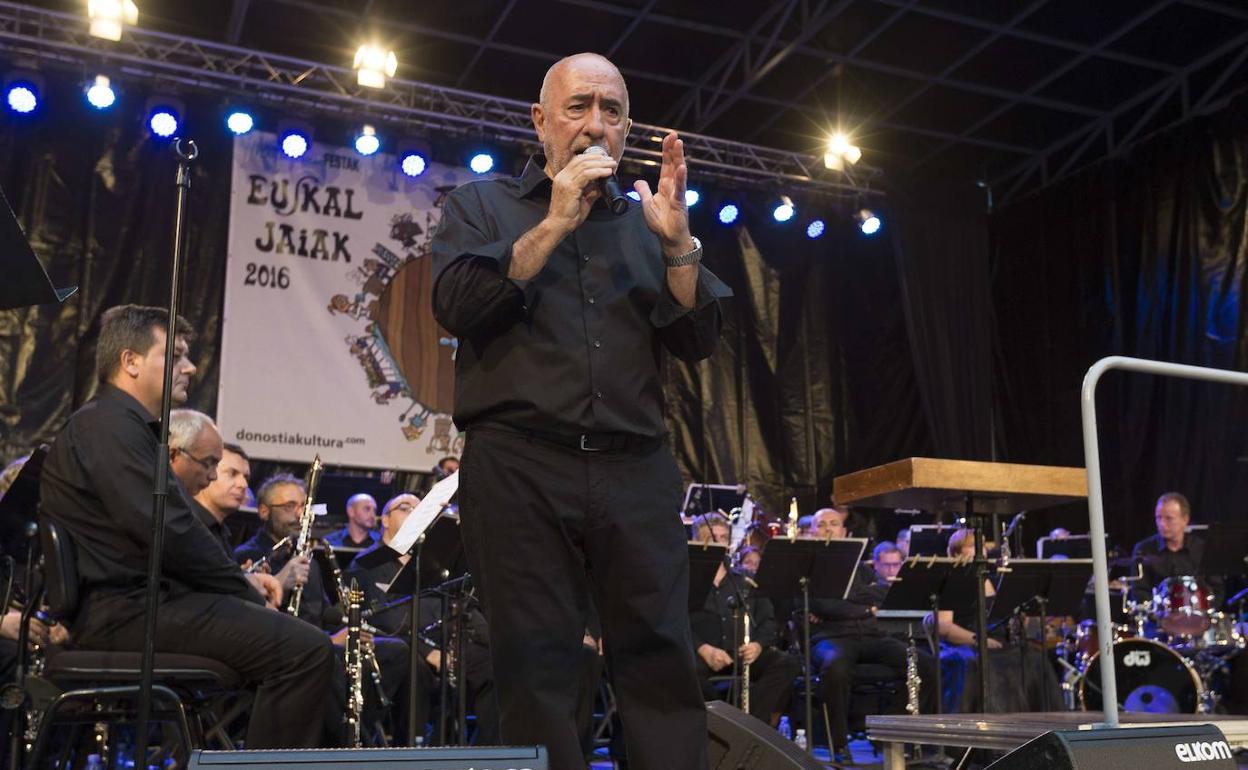 Urko, 2016ko Euskal Jaietan, Bilboko Udal Musika Bandarekin.