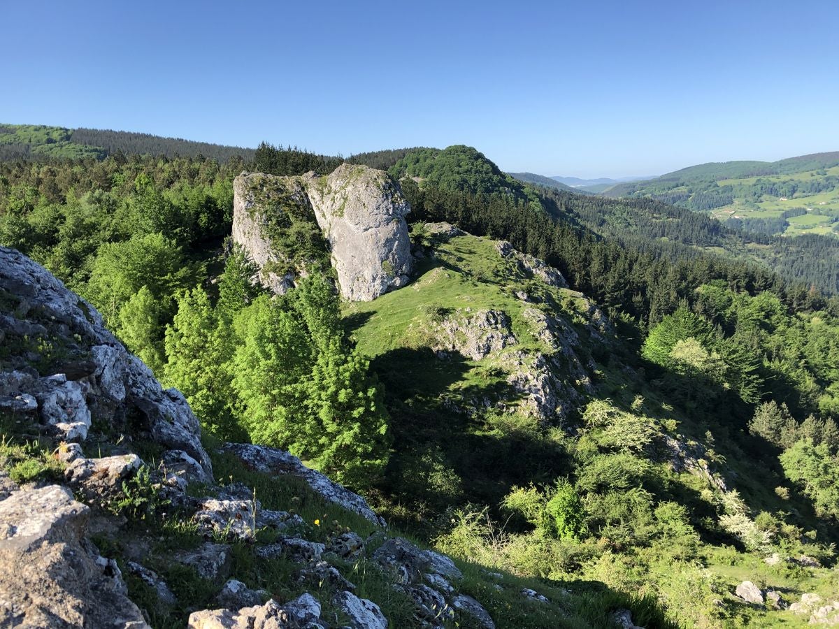 Fotos: Aitzorrotz, una cima con mucha historia