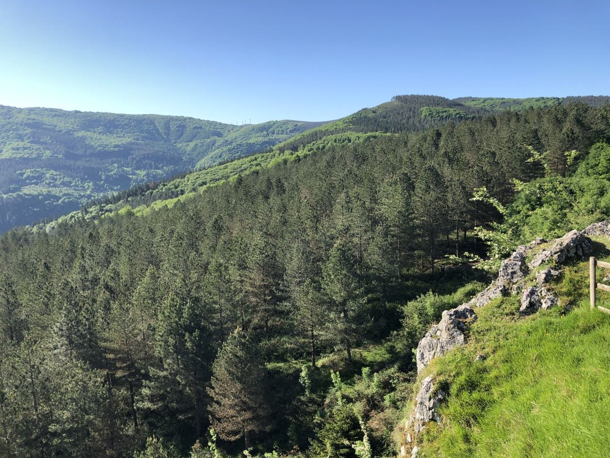 Fotos: Aitzorrotz, una cima con mucha historia