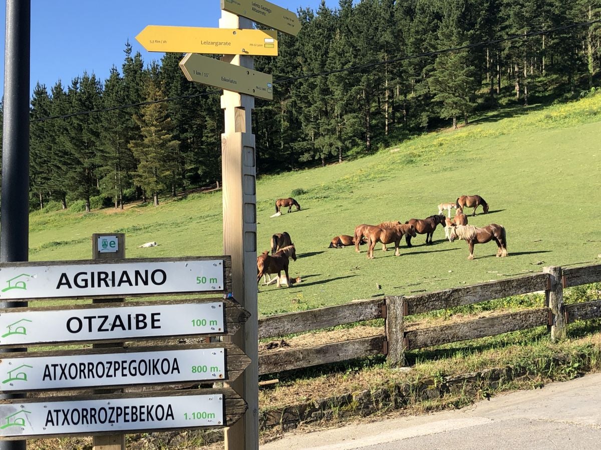 Fotos: Aitzorrotz, una cima con mucha historia