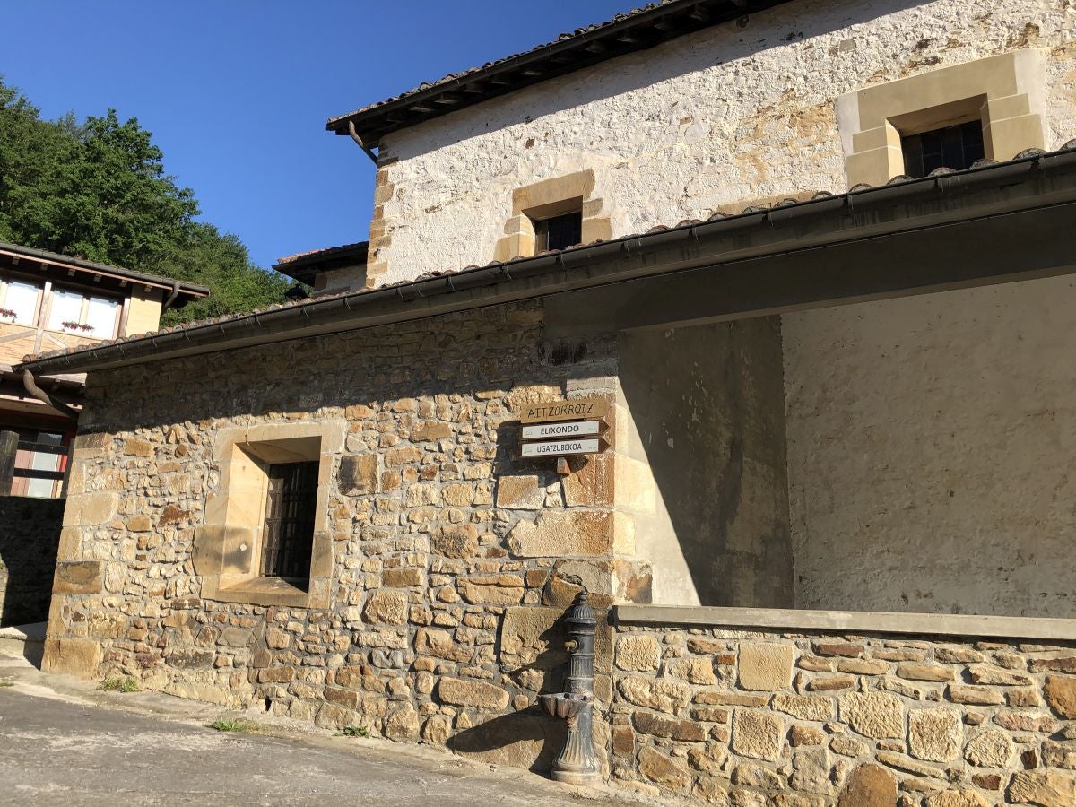 Fotos: Aitzorrotz, una cima con mucha historia