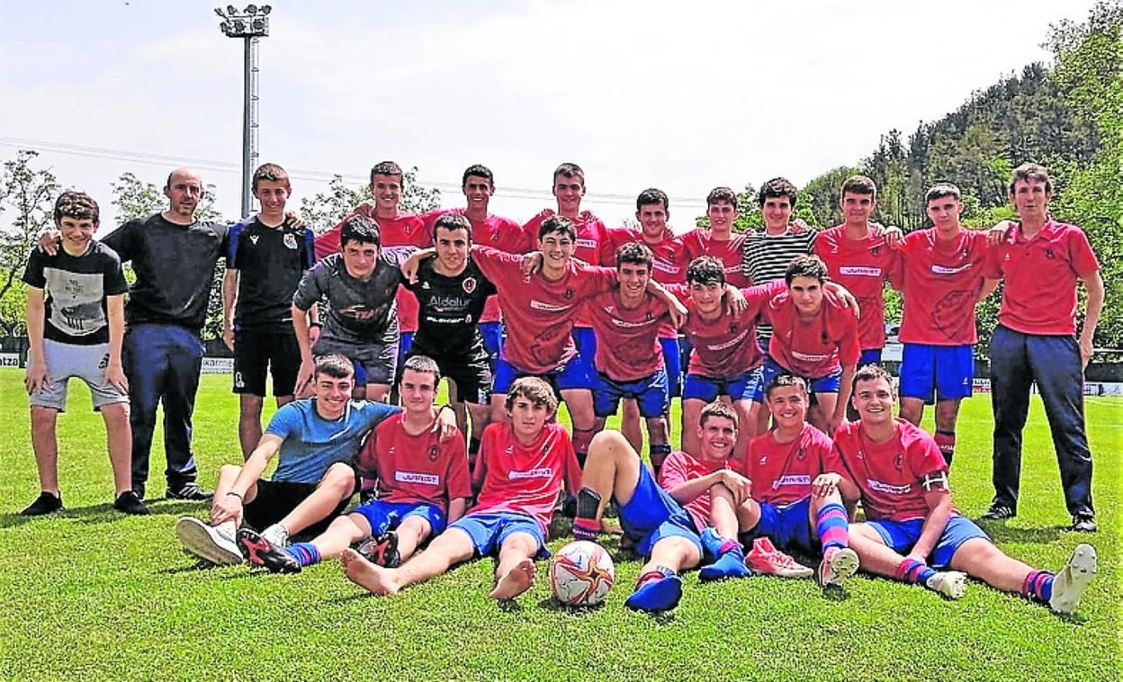 1go Jubenil taldeak 'Jubenil Preferente' mailara igotzea lortu du. 