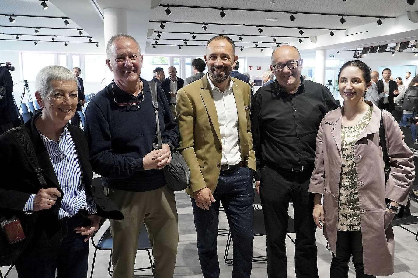 Esperanza Ezquerecocha, Miguel Martín, Denis Itxaso, José Luis Rebordinos y Elena Arzak. 