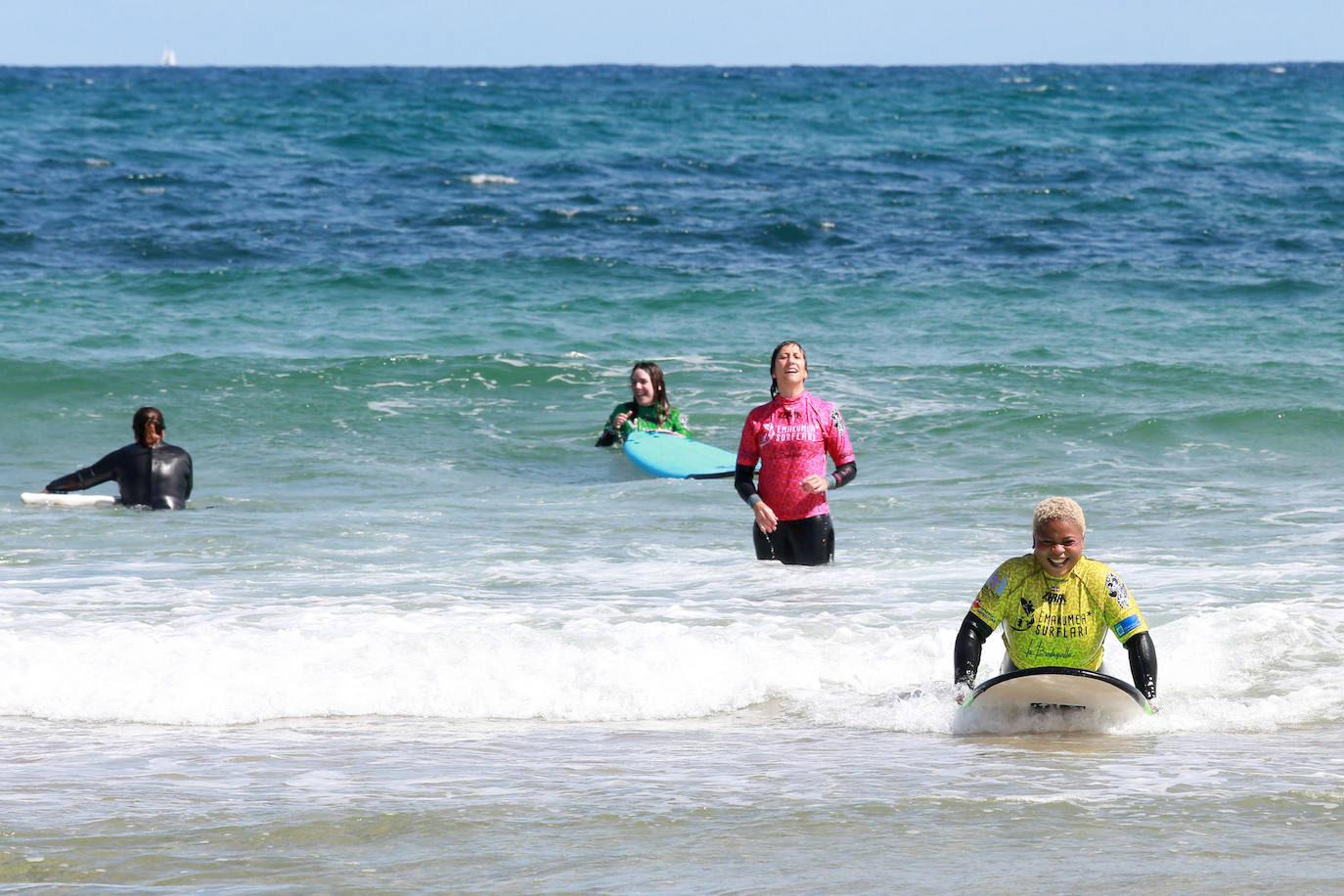 Fotos: Surfeando las adversidades
