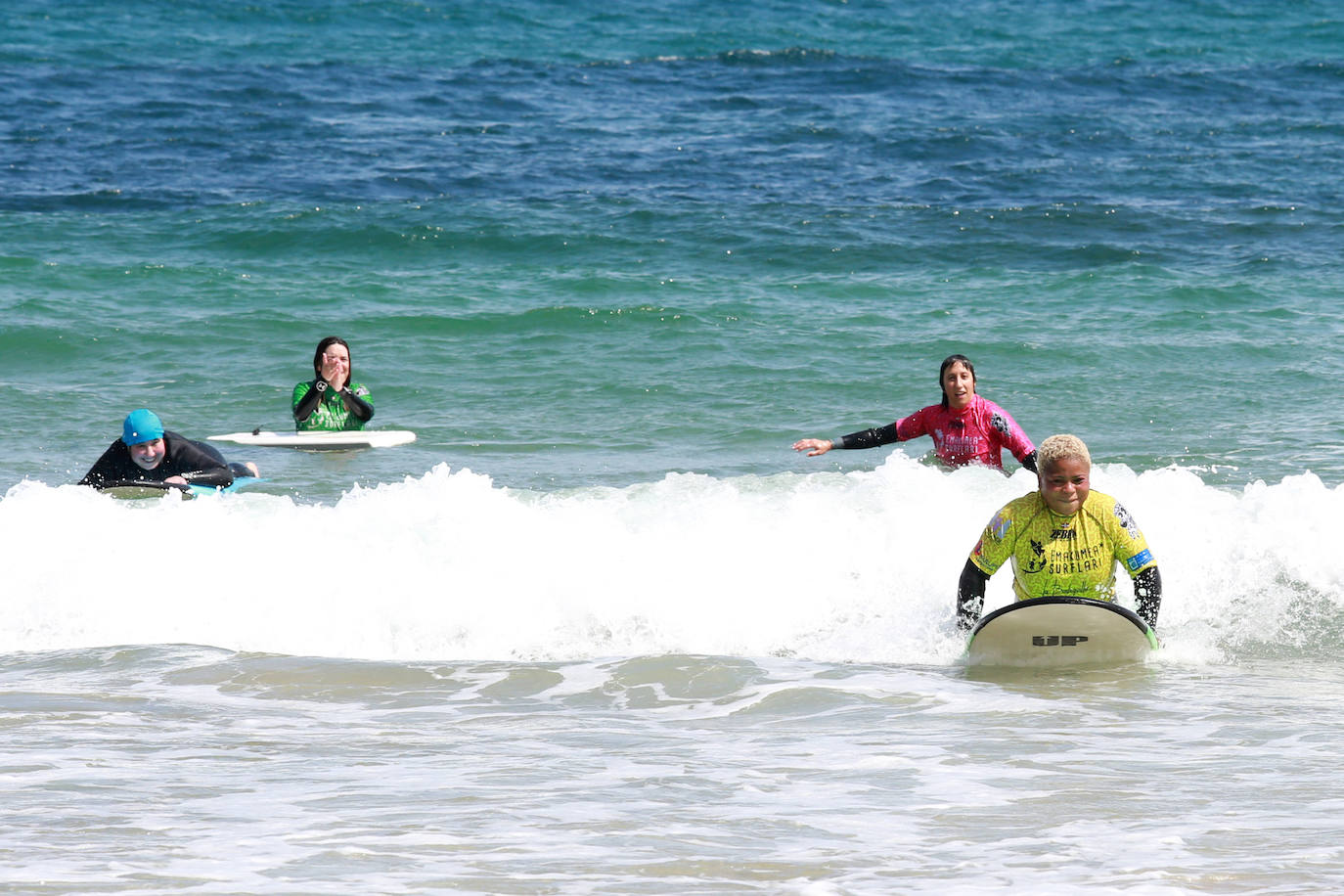 Fotos: Surfeando las adversidades