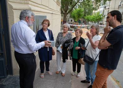 Imagen secundaria 1 - «Los jóvenes deben venir al Memorial y ver lo que sufrimos para que no se repita»