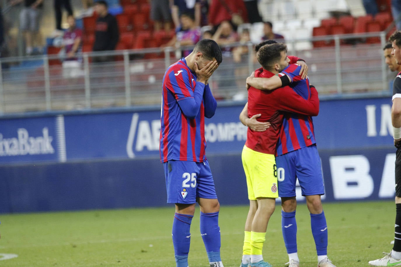 Fotos: Las mejores imágenes del Eibar-Girona