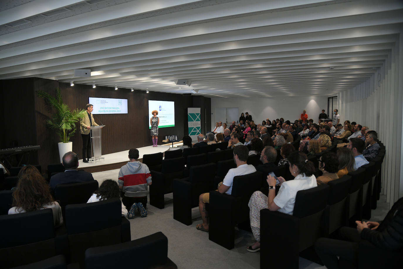 Fotos: La Federación Mercantil pide las instituciones «remar con el comercio en la misma dirección»