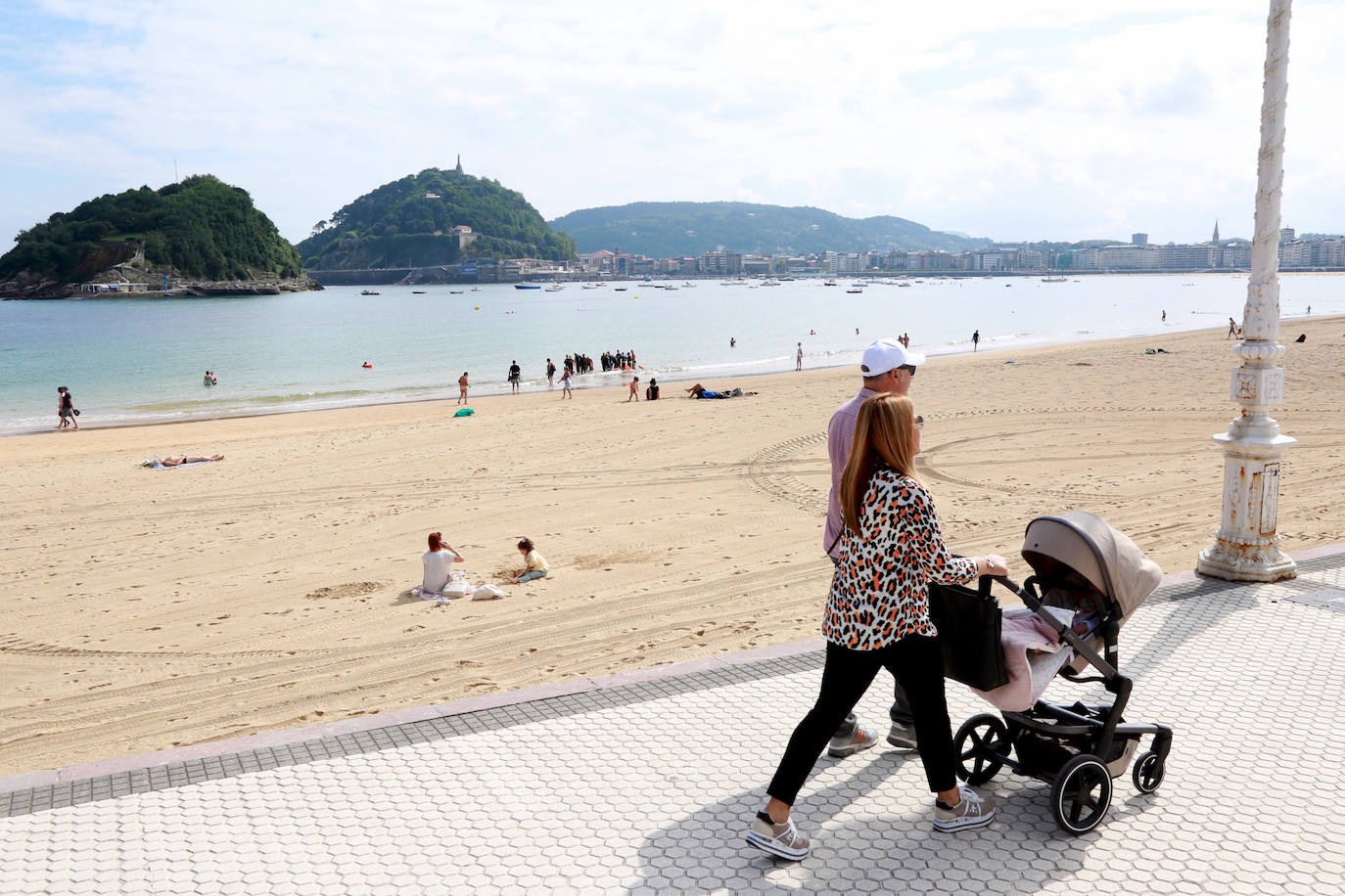 Fotos: Domingo de paseo y turismo en San Sebastián