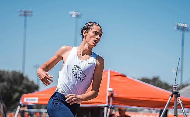 Imagen principal - Atletismo | Martín Segurola: Atletismo | Martín Segurola: Un trotamundos que ya manda en Euskadi