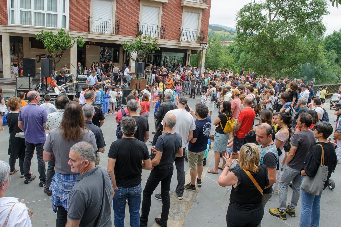 Fotos: El rock inunda Andoain