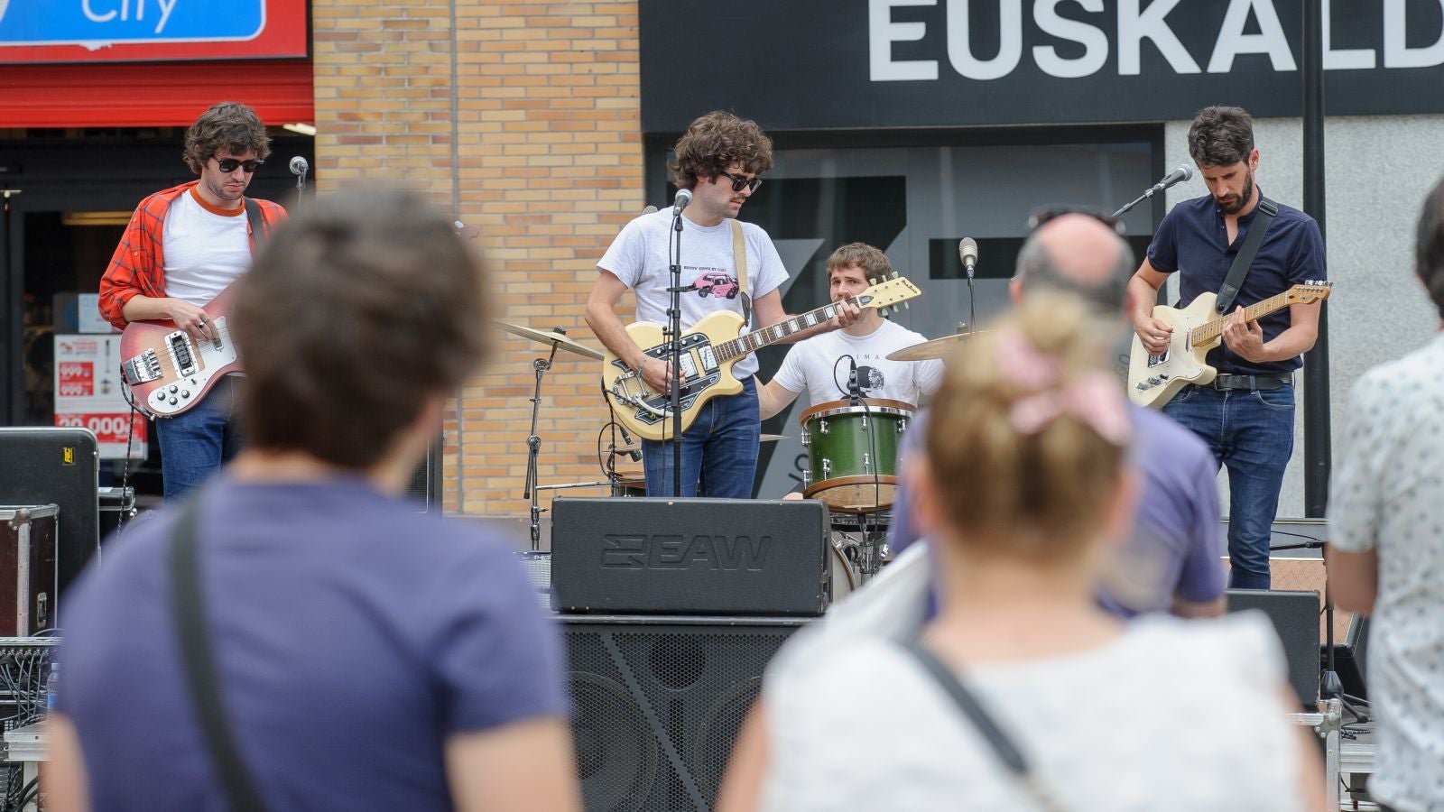 Fotos: El rock inunda Andoain