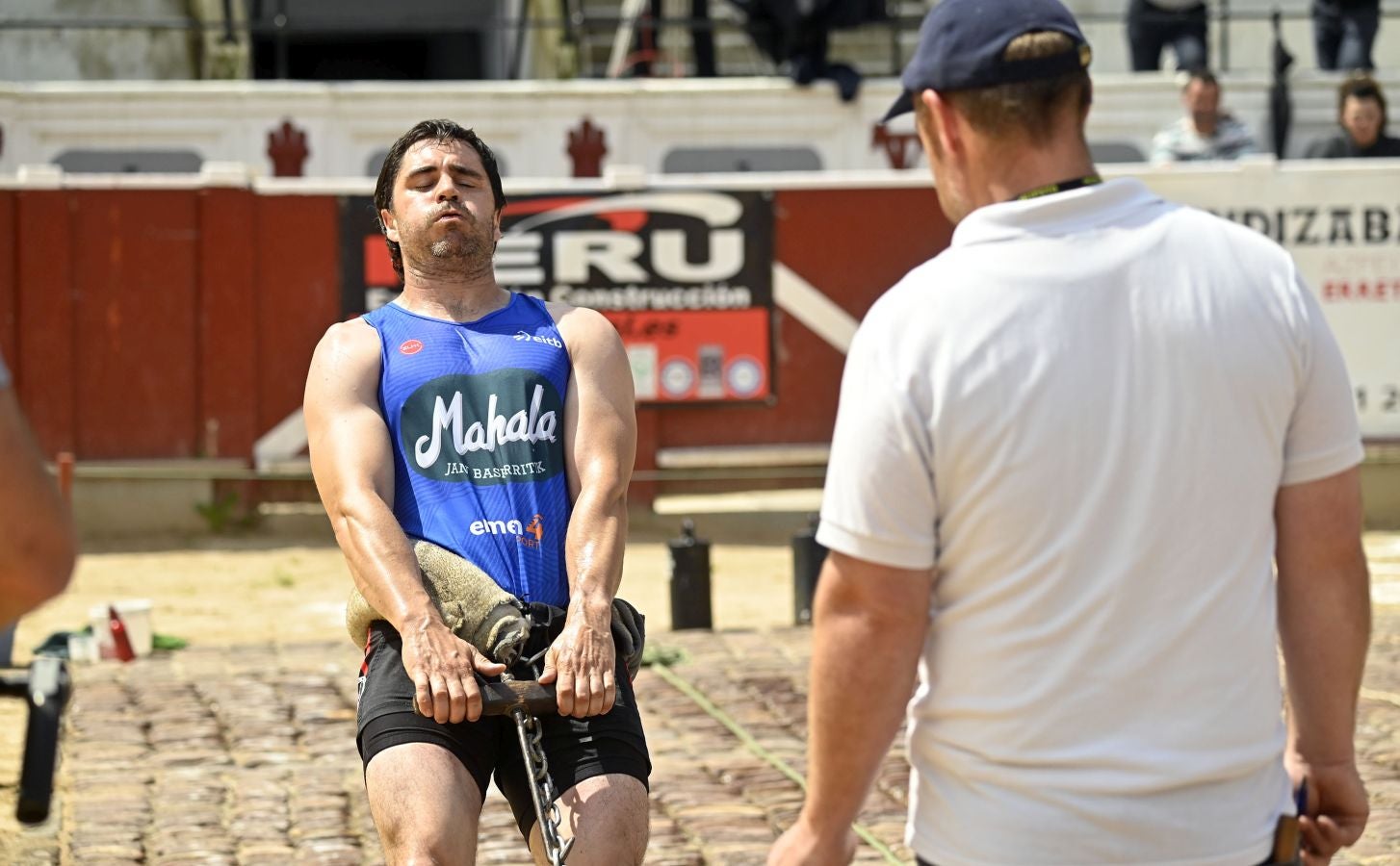 Ha invertido junto a Gorka Etxeberria 39 minutos y 45 segundos en la final del Pentatlón. 