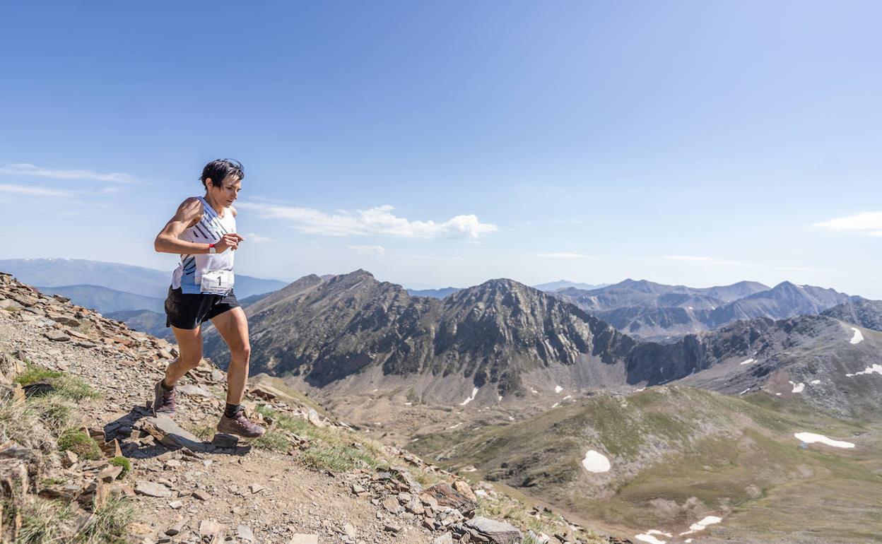 Oihana Kortazar se impuso en L'Olla de Nuriá en una calurosa jornada.