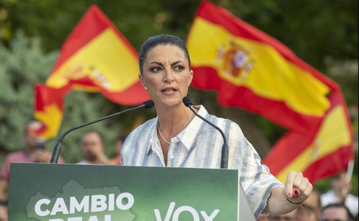 La canddiata de Vox a la presidencia de la Junta de Andalucía, Macarena Olona. 