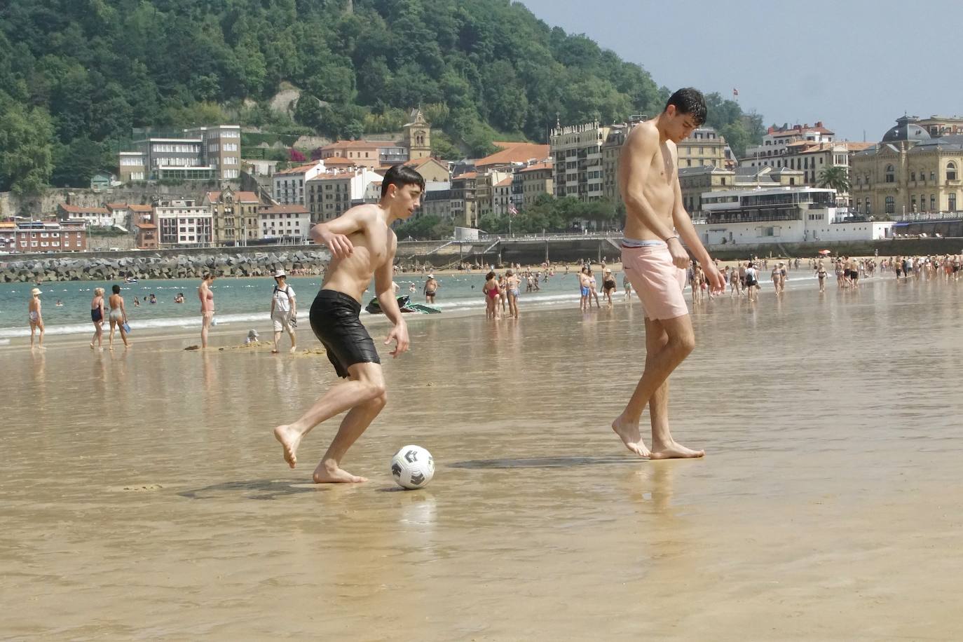 Fotos: Arranca la temporada de playas en Donostia