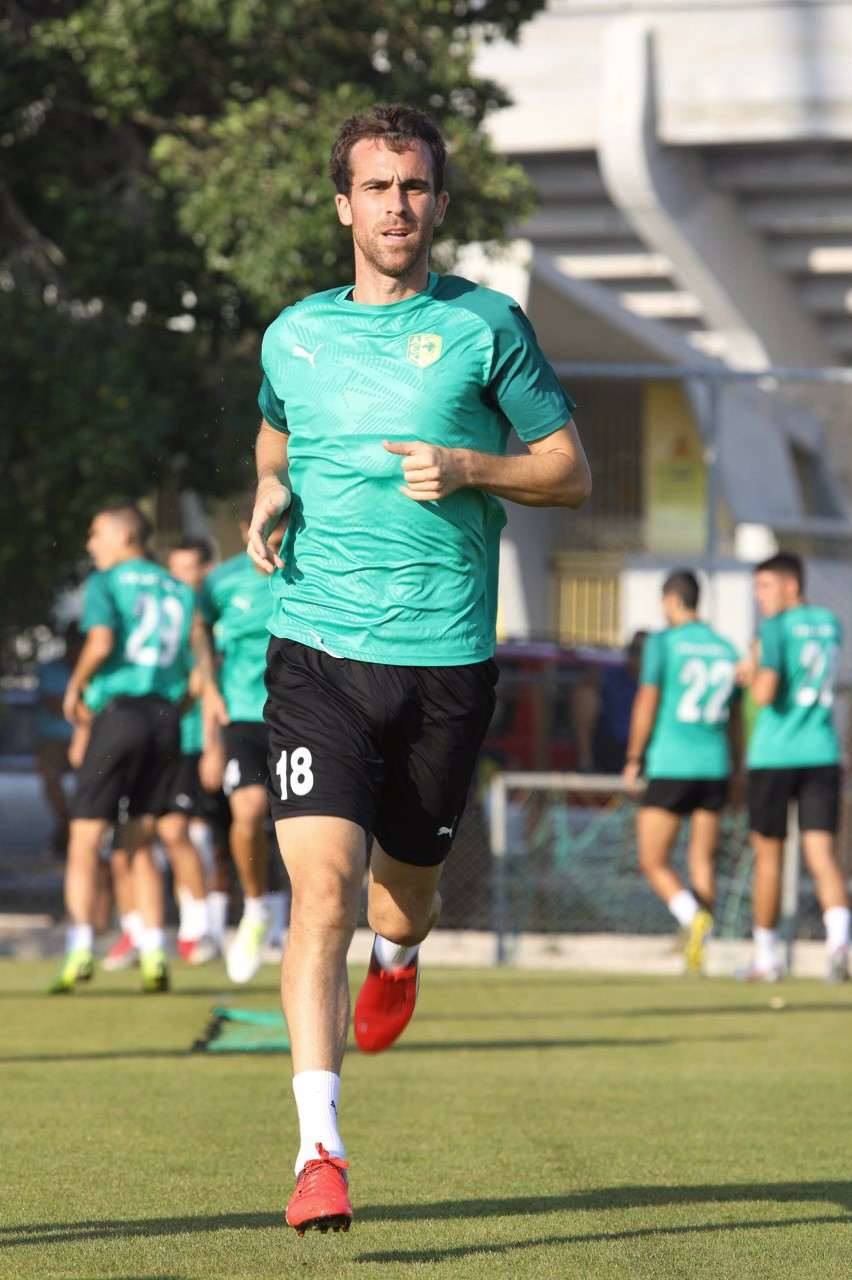 Exrealista: Mikel González sigue un año más en activo en el AEK Larnaca