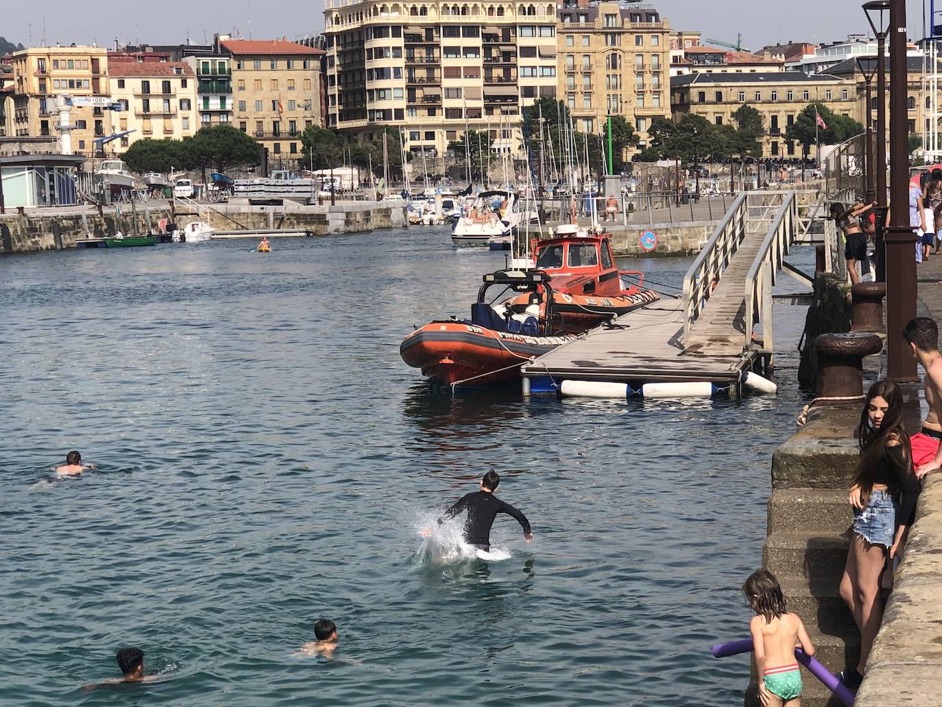 Fotos: Calor desde primera hora de la mañan