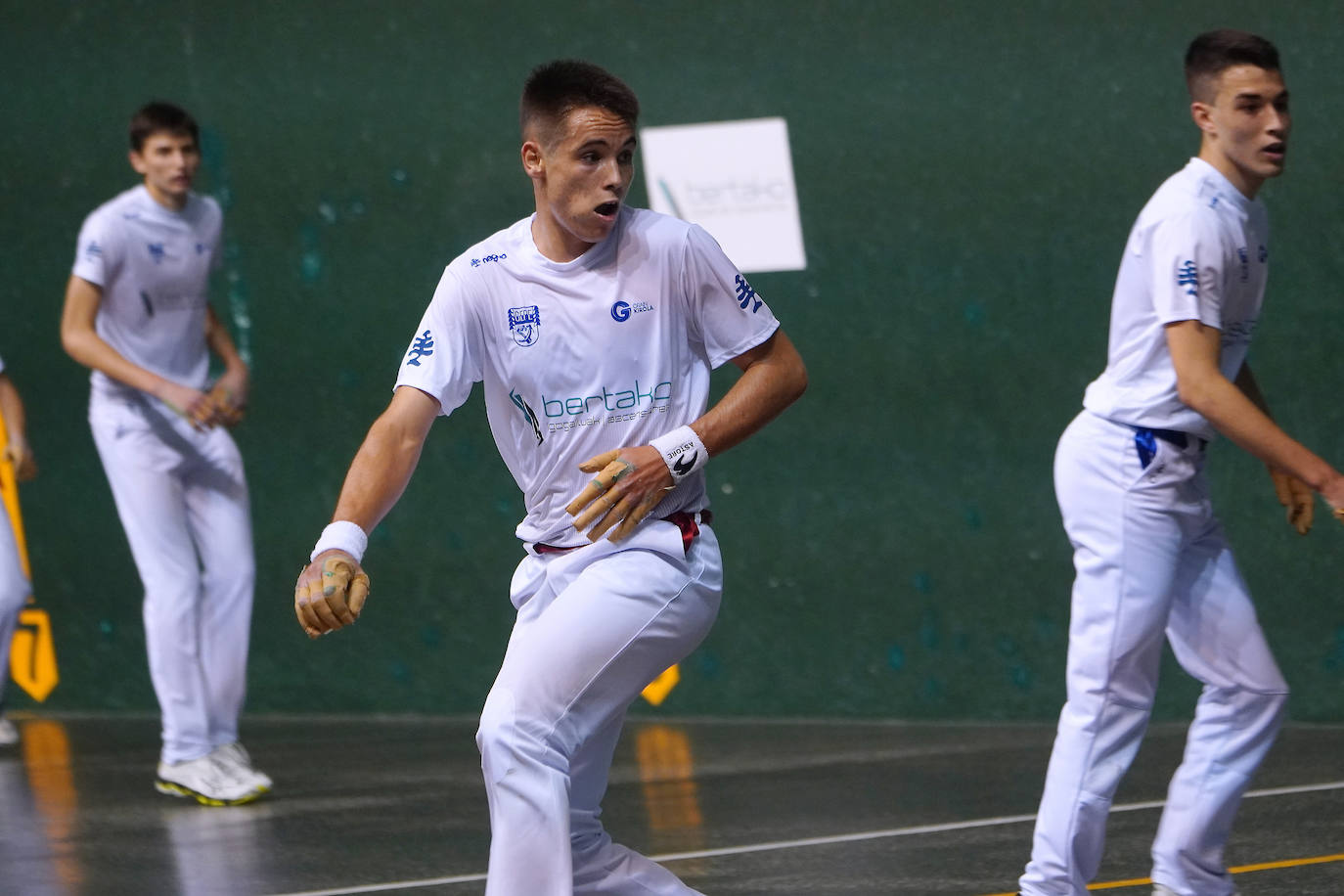 Fotos: Oiartzun pasa por encima de Azpeitia y se lleva el Interpueblos