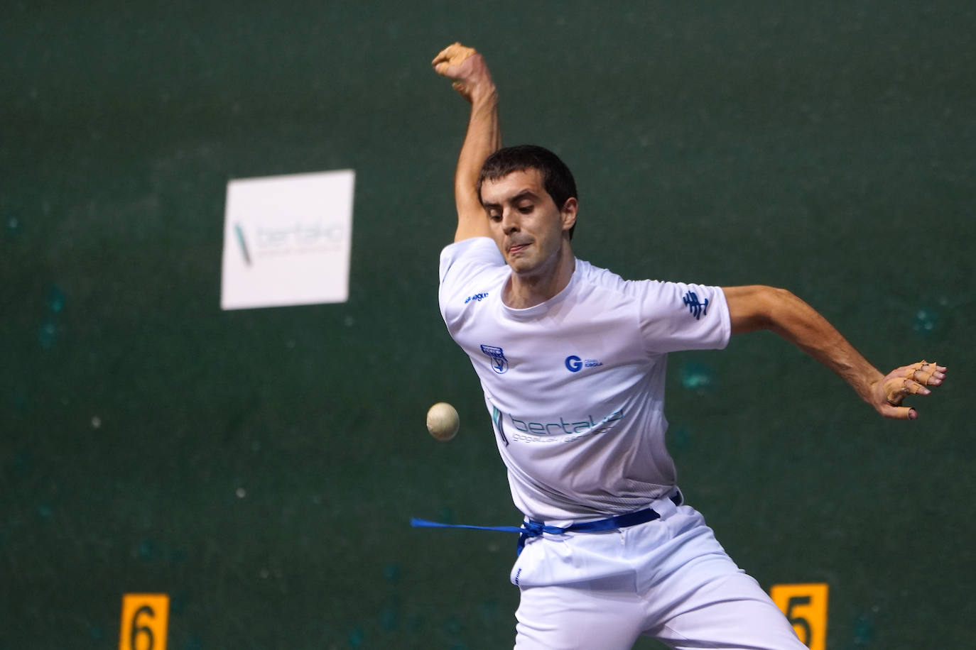 Fotos: Oiartzun pasa por encima de Azpeitia y se lleva el Interpueblos