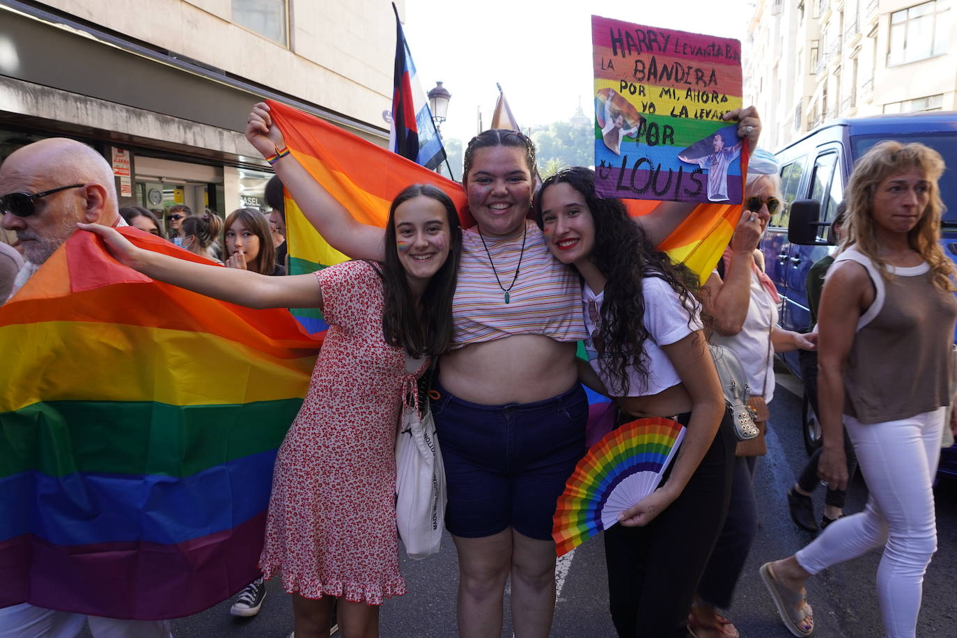 Fotos: Gipuzkoa arcoíris, entre la fiesta y la reivindicación
