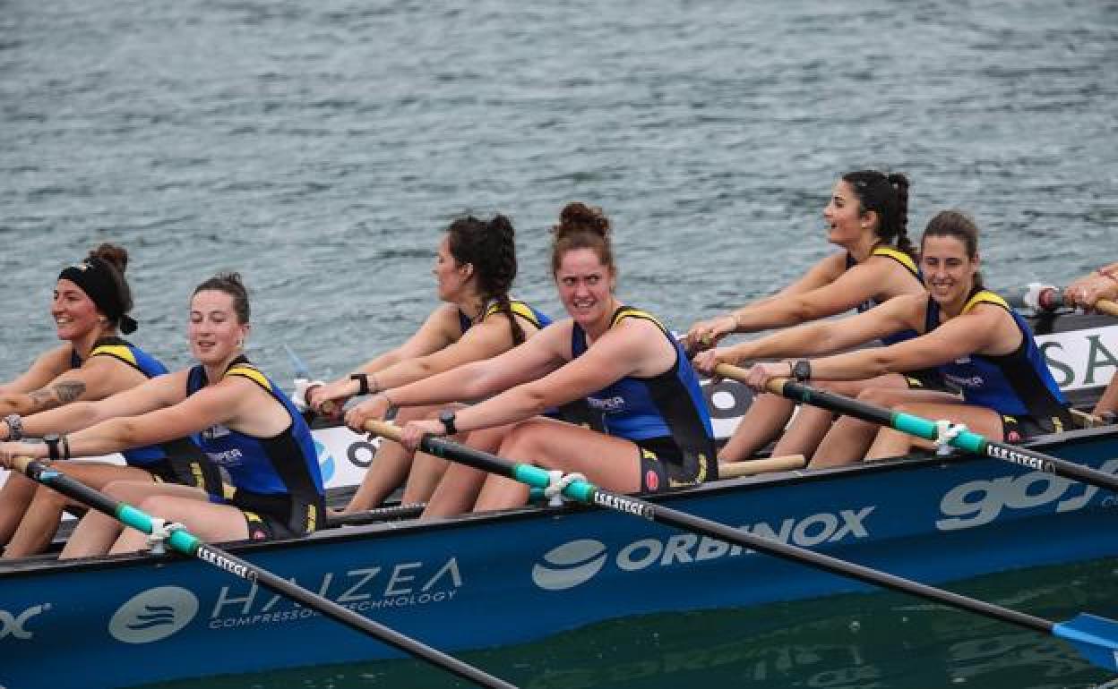 La trainera de Tolosaldea Arraun, en pleno esfuerzo en el reciente campeonato de Gipuzkoa. 