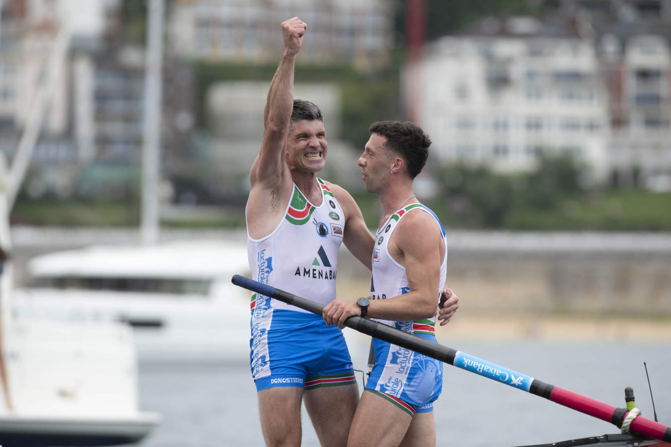 Fotos: Donostiarra no deja escapar su bandera
