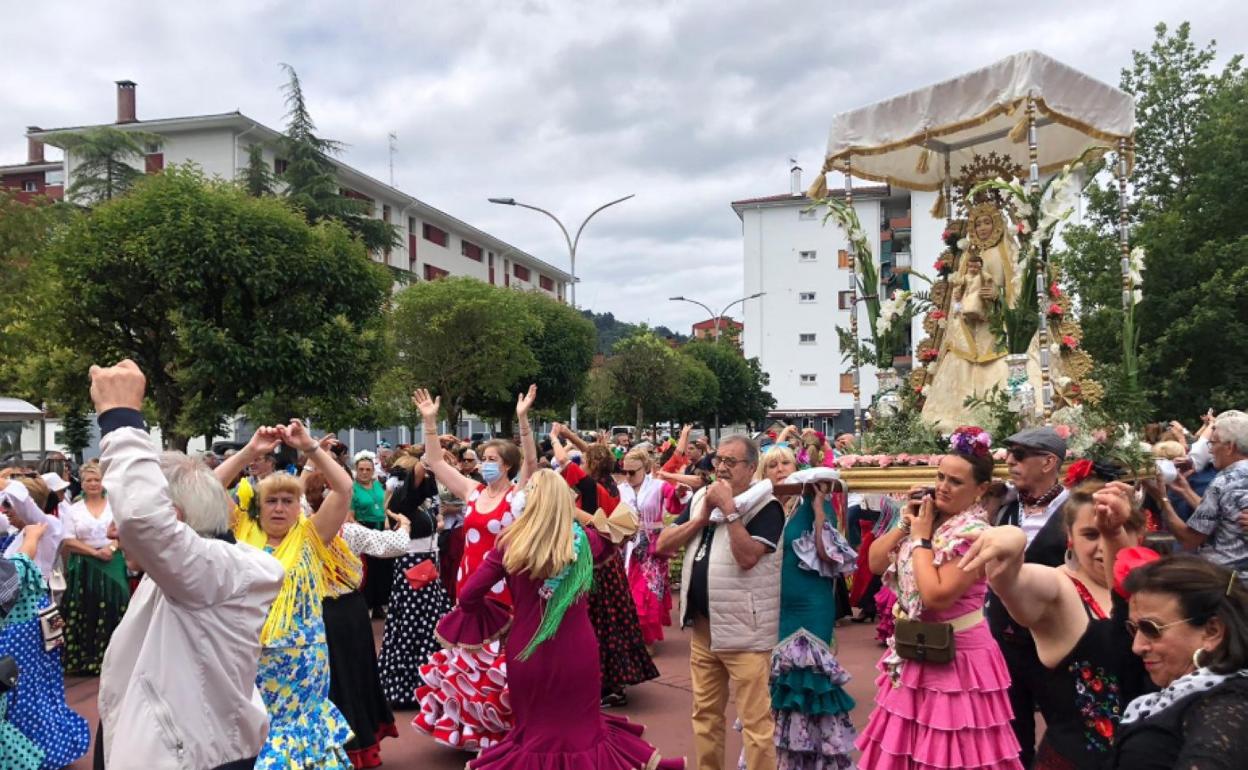 Arrasate: Treinta años de romería y fiesta rociera