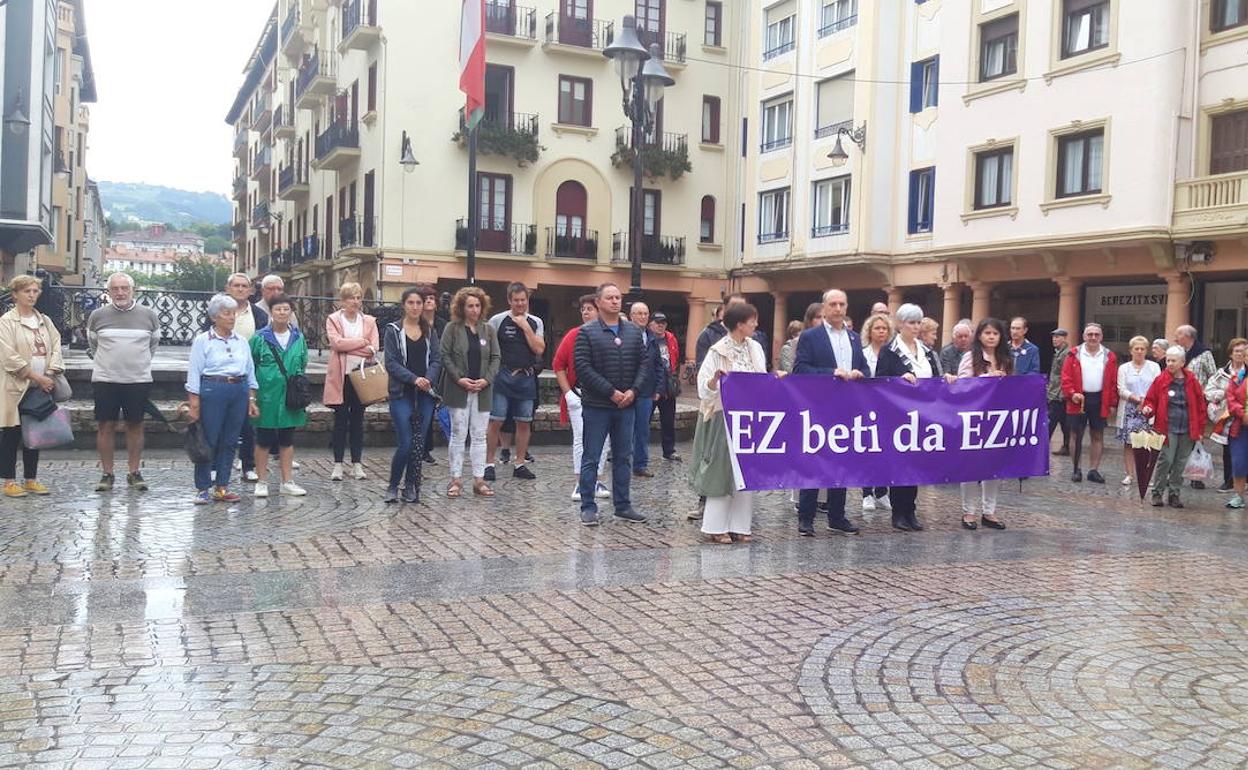 Concentración este miércoles al mediodía en Zarautz en repulsa por la agresión sexual ocurrida el fin de semana en la localidad