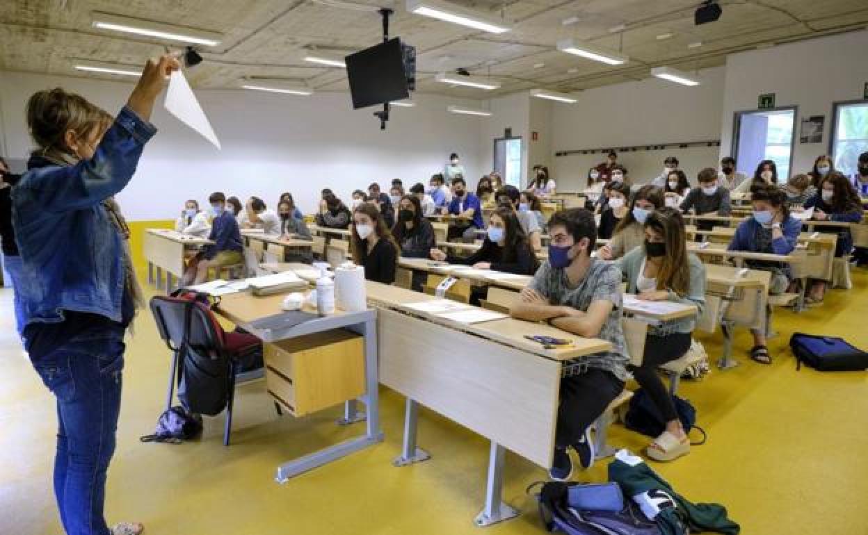 Educación: 1.261 estudiantes se examinan hoy en la convocatoria extraordinaria de la EAU en la UPV