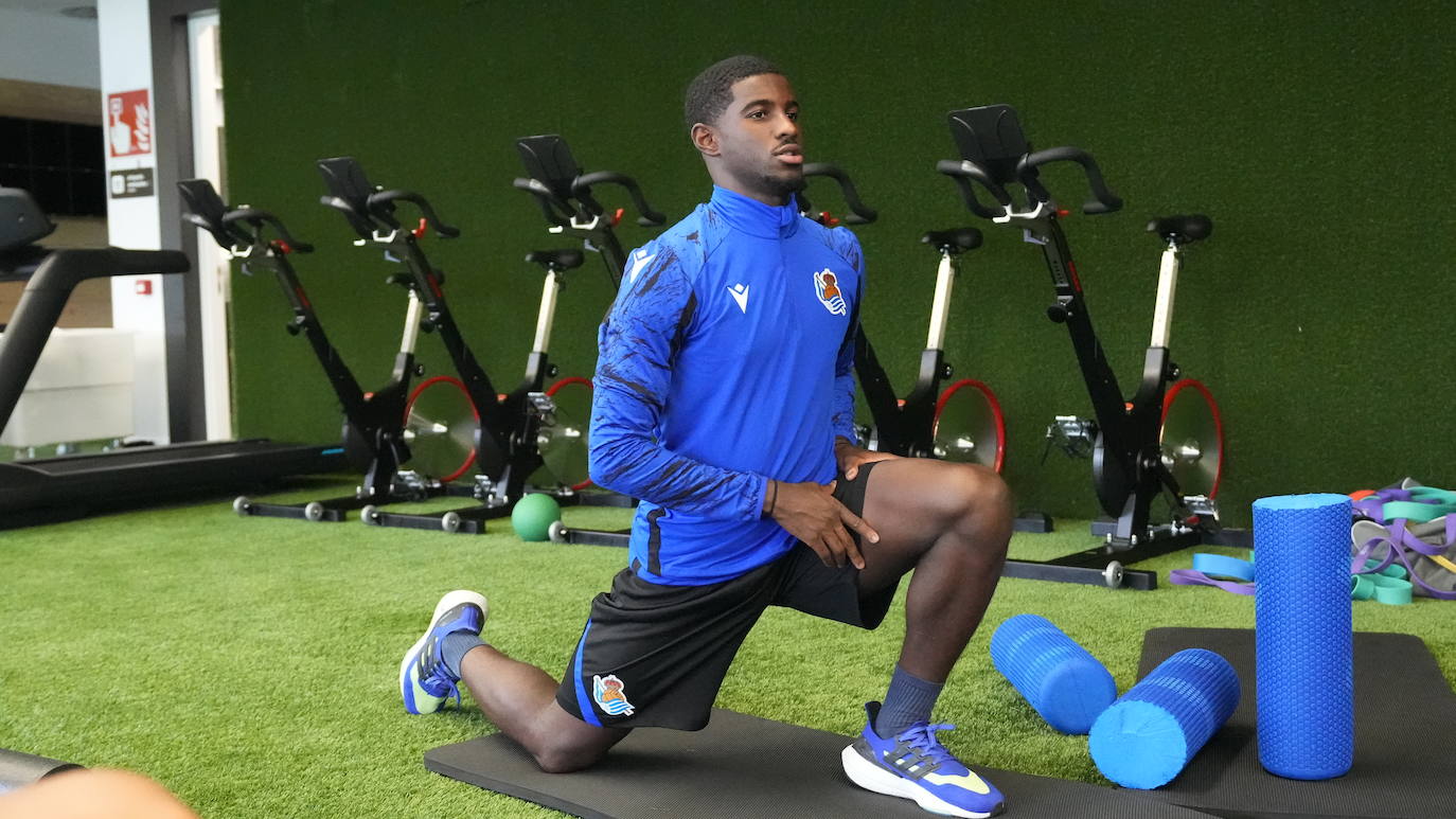 Fotos: Mohamed-Ali Cho conoce a sus nuevos compañeros